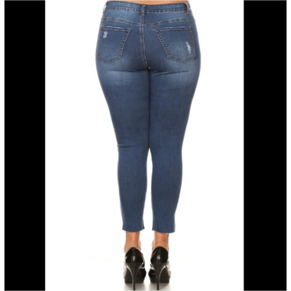 1 LEFT 🎉HP Plus Size Distressed Skinny Jeans - Picture 4 of 4